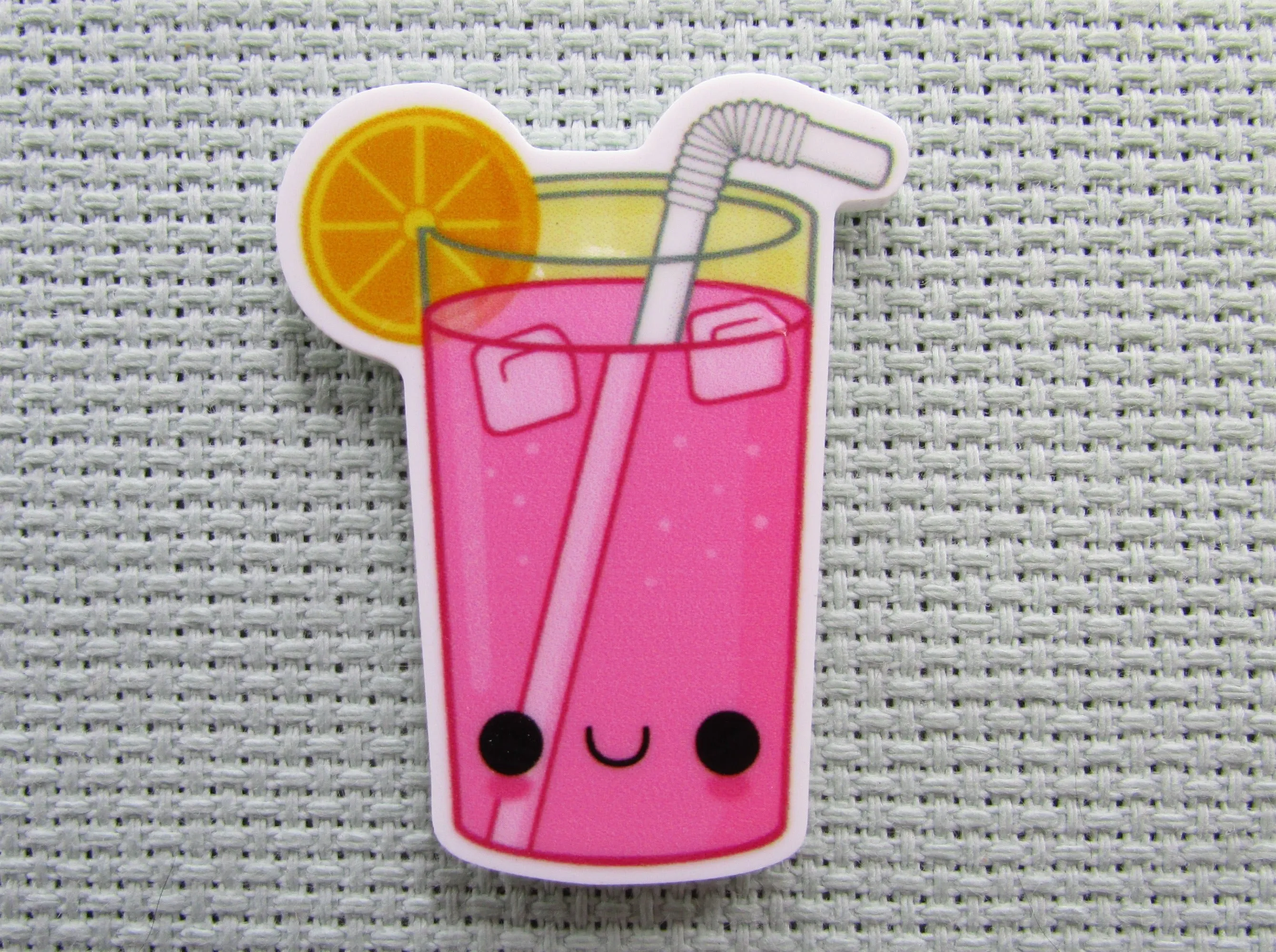 A Tall Glass of Pink Lemonade Needle Minder, Cover Minder, Magnet