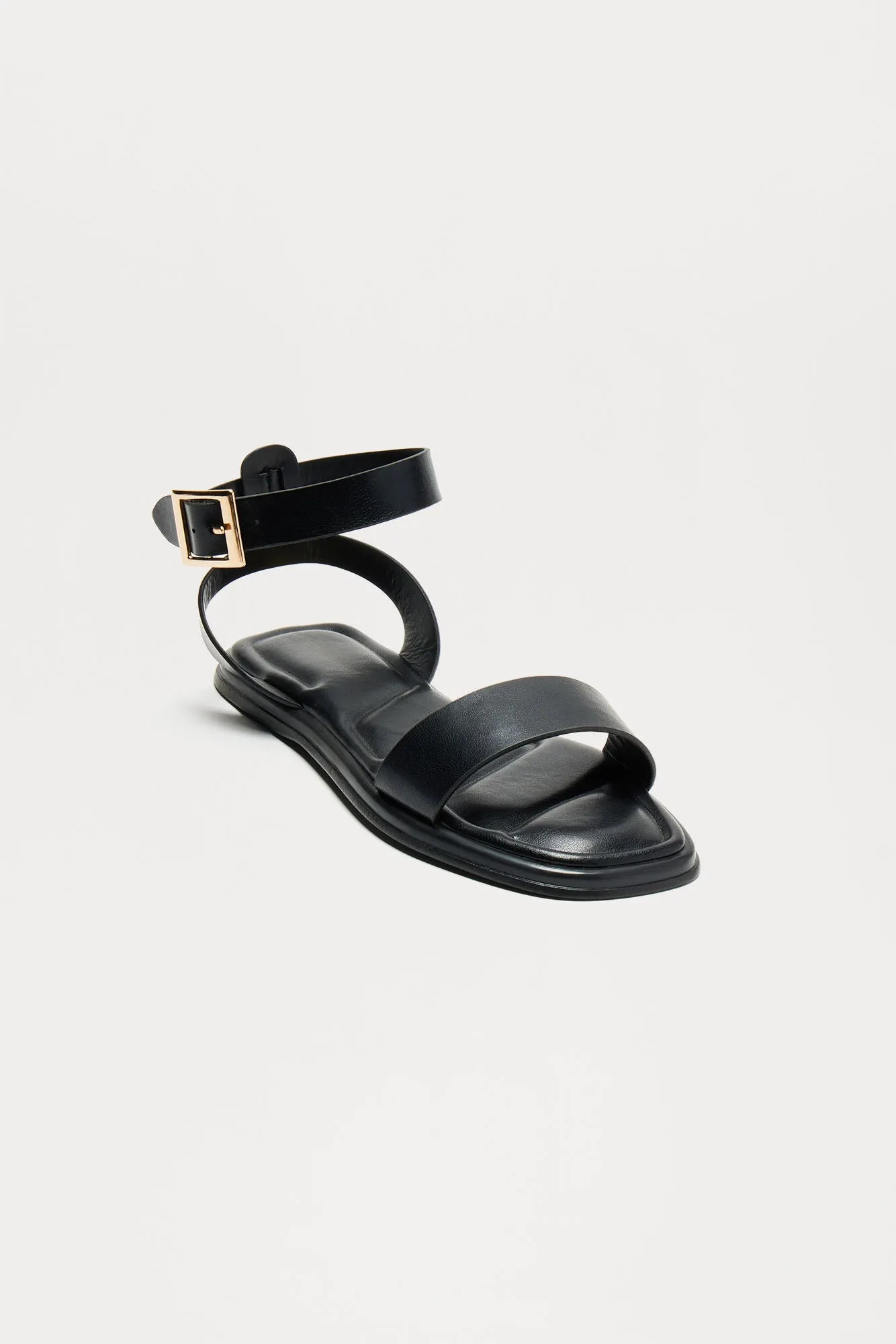 Alaya Flat Sandals - Black