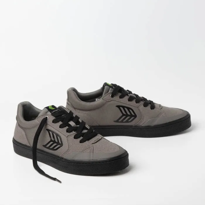 CARIUMA VALLELY Grey/Black Men's Sneaker