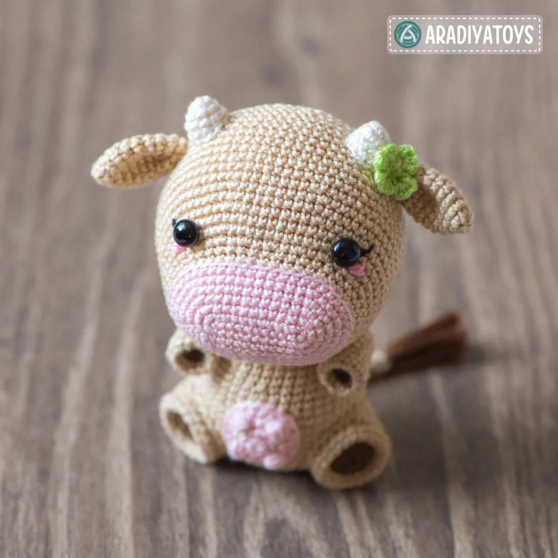 Crochet Pattern of Cow Mia from "AradiyaToys Design" (Amigurumi tutorial PDF file) / cute cow crochet pattern by AradiyaToys