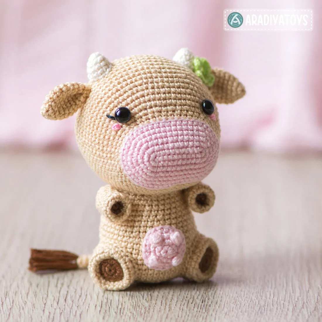 Crochet Pattern of Cow Mia from "AradiyaToys Design" (Amigurumi tutorial PDF file) / cute cow crochet pattern by AradiyaToys