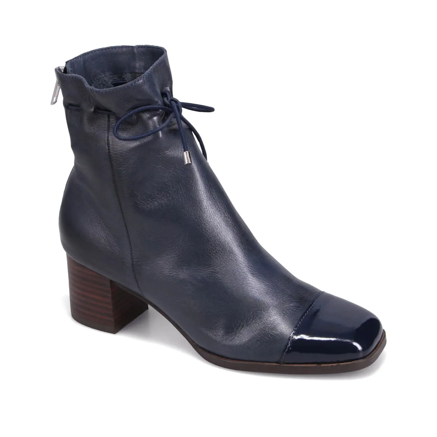 Django and Juliette Women's Valina in Navy