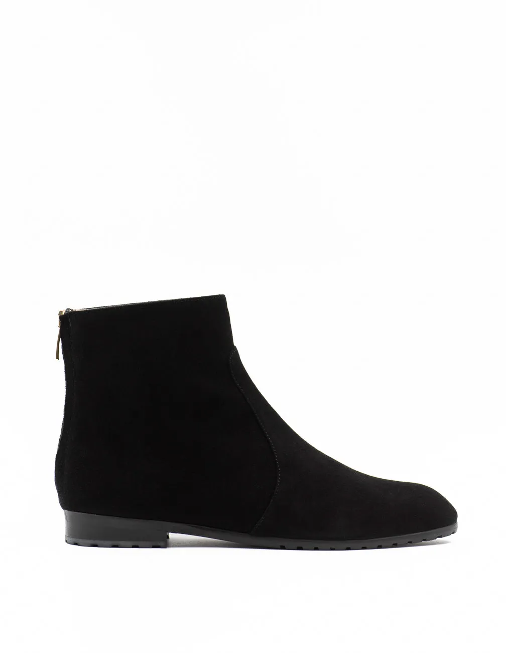 Minimalistic ankle boots in black suede