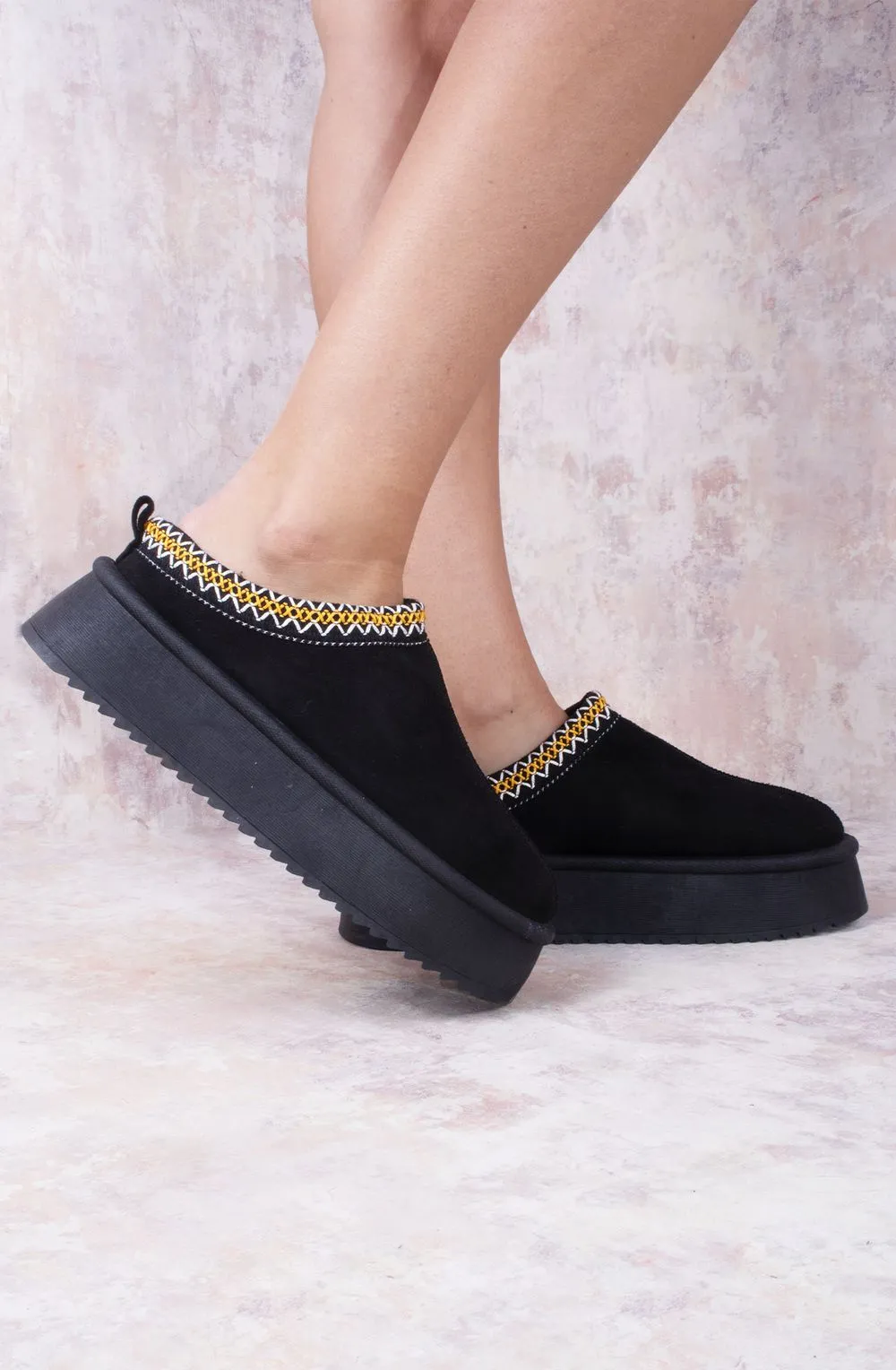 Vanilla Suede Embroidered Chunky Platform Slippers Shoes - Black